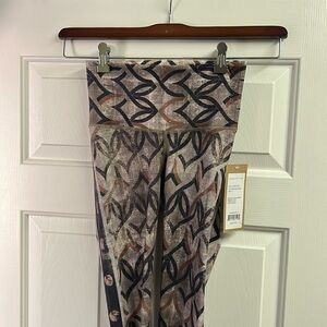 Niyama Sol Moon Phase Barefoot Legging S NEW